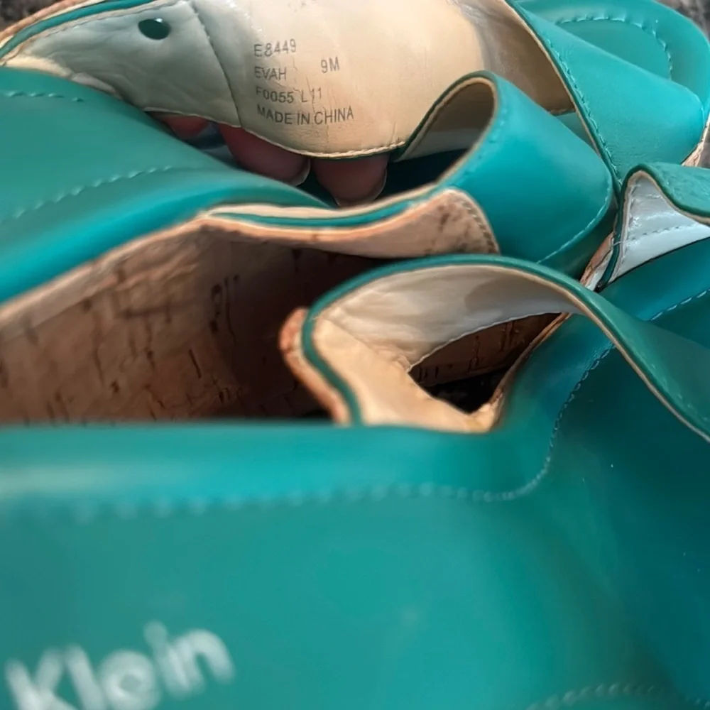 Calvin Klien teal cork Wedges NWOT 9M